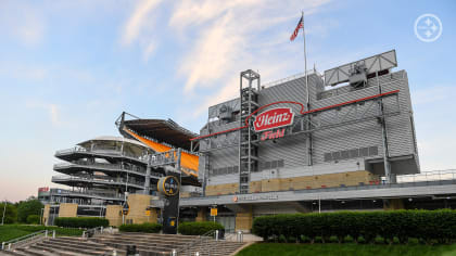 Get ready to take on the Chicago Bears by stopping at the @steelers Pro Shop  located at @heinzfield! 🙌