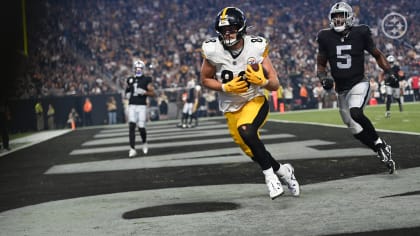 Pickett throws 2 TDs, as Steelers hold on to beat Raiders 23-18