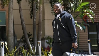 Steelers are playful on their arrival