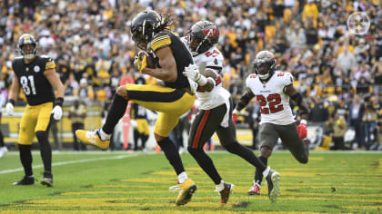 Pittsburgh Steelers vs. Tampa Bay Buccaneers - 2022 NFL Regular Season Week  6 - Acrisure Stadium in Pittsburgh, PA