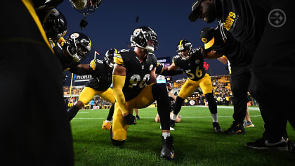 Photos: Warmups & Pregame from Week 9