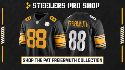 PITTSBURGH, PA - DECEMBER 05: Pat Freiermuth #88 of the Pittsburgh