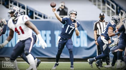 Henry, Titans rally past Texans 42-36 in OT, remain unbeaten