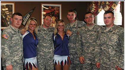 DVIDS - News - Ft. Campbell Soldiers honored at Tennessee Titans game