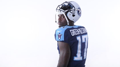 Dorial Green Beckham, Philadelphia Eagles, Tennessee Titans, Signed, Autographed, NFL Football, a COA with the Proof Photo of Dorial Signing Will Be Included Dorial Green Beckham, Philadelphia Eagles, Tennessee Titans, Signed, Autographed, NFL Football, a COA with the Proof Photo of Dorial Signing Will Be Included
