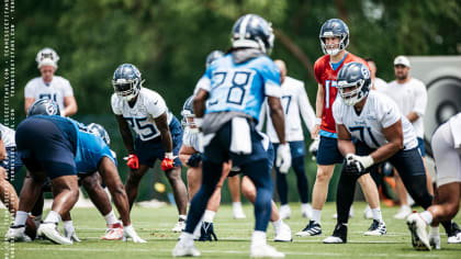 Tennessee Titans defensive tackle Teair Tart pushes a sled during practice  at the NFL football team's training facility Tuesday, June 6, 2023, in  Nashville, Tenn. (AP Photo/George Walker IV Stock Photo - Alamy