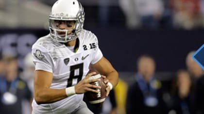 Oregon Football: Former Ducks QB Marcus Mariota Signs With Philadelphia  Eagles - Sports Illustrated Oregon Ducks News, Analysis and More