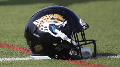 Jacksonville, FL, USA. 10th Dec, 2017. Jacksonville Jaguars middle