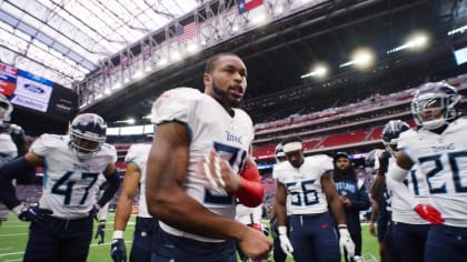 Tennessee Titans takes on Kansas City Chiefs at Arrowhead Stadium