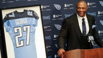 Steve McNair, Eddie George Among Former Tennessee Titans on Hall