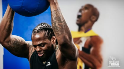 Derrick Henry's body work: How the All-Pro RB handles his immense workload  - Sports Illustrated