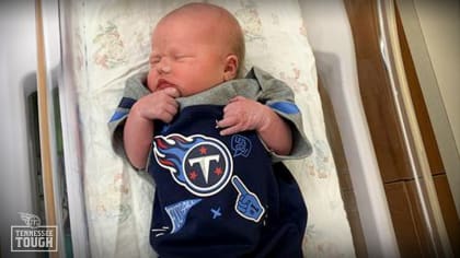 Titans' Byard helped deliver his newborn son at home