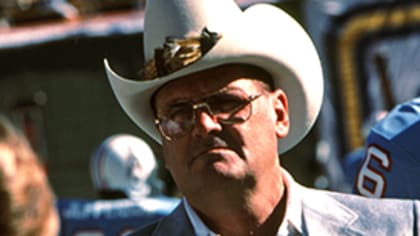 Bum Phillips, Homespun Coach Behind Oilers' Rise, Dies at 90 - The New York  Times