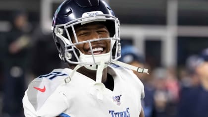 Tennessee Titans tight end Jonnu Smith (81) celebrates his touchdown with  his team during the second half of an NFL football game against the Dallas  Cowboys, Monday, Nov. 5, 2018, in Arlington