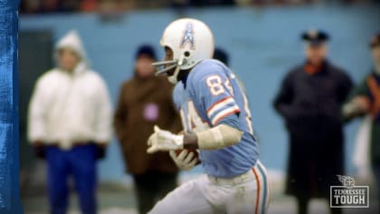 Tennessee Titans 'actively working' to wear Oilers throwbacks in 2023