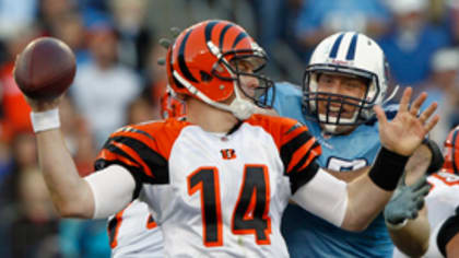 Andy Dalton throws TD pass for fifth NFL team in five seasons