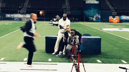 Jerry Rice runs 40-yard dash at NFL combine for Rich Eisen campaign -  Sports Illustrated