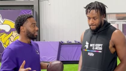 Vikings DE D.J. Wonnum takes 1st-team reps in practice