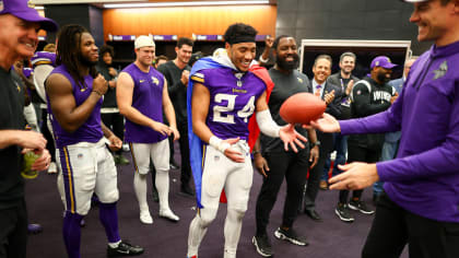 Fox sideline reporter Erin Andrews interviews Minnesota Vikings running  back Dalvin Cook, left, after an NFL football game against the Washington  Redskins, Thursday, Oct. 24, 2019, in Minneapolis. The Vikings won 19-9. (