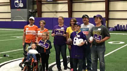 Bradford, Thielen Brighten Day for Make-A-Wish Kids