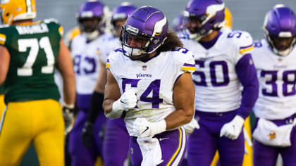 Minnesota Vikings linebacker Eric Wilson takes part in drills during the  NFL football team's training camp Friday, July 26, 2019, in Eagan, Minn.  (AP Photo/Jim Mone Stock Photo - Alamy