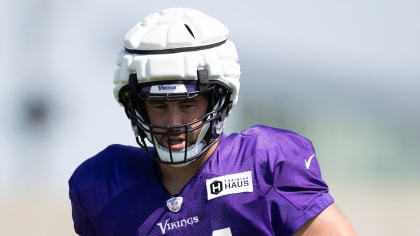 Minnesota Vikings DE Dean Lowry: Player Profile No. 18