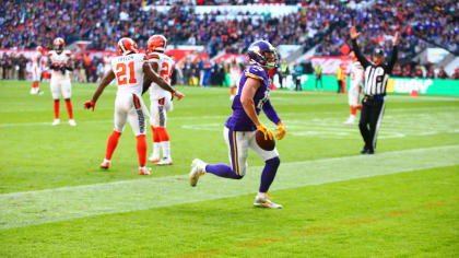 Adam Thielen catches 50th career touchdown - Daily Norseman