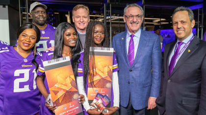 Zygi and Mark Wilf, Along With Roger Goodell, Help Give Away Super Bowl  Tickets To Nya Sigin