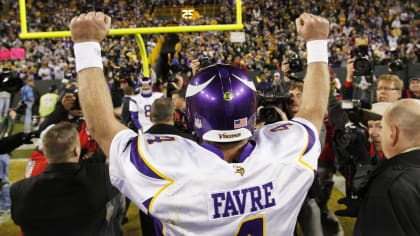 Minnesota Vikings Brett Favre's 'Home' And 'Away' Jersey Figures