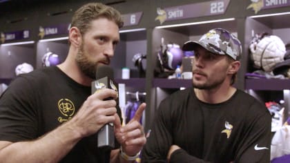 Vikings' Brian Robison Chops Hair For Charity - CBS Minnesota