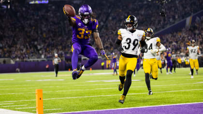 Minnesota Vikings running back Kene Nwangwu (26) during warmups before an  NFL football game against the New York Jets, Sunday, Dec. 4, 2022 in  Minneapolis. (AP Photo/Stacy Bengs Stock Photo - Alamy