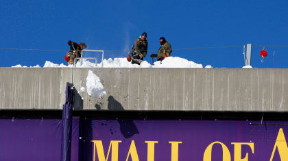 Snowy Metrodome roof collapse happened 12 years ago - CBS Minnesota