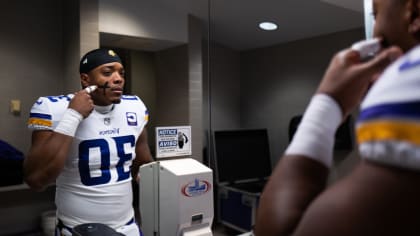 Minnesota Vikings fullback C.J. Ham (30) walks off the field after an NFL  football game against the Chicago Bears, Sunday, Jan. 8, 2023, in Chicago.  (AP Photo/Kamil Krzaczynski Stock Photo - Alamy