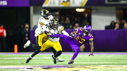 Paul Krause Sounds The Gjallarhorn Prior To Vikings-Steelers