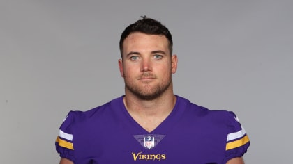 Vikings Sign LB Troy Reeder 