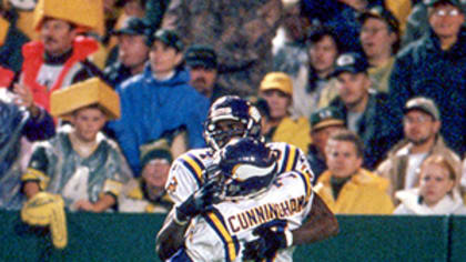 Randy Moss' Memorable Night in Lambeau! (Vikings vs. Packers, 2004