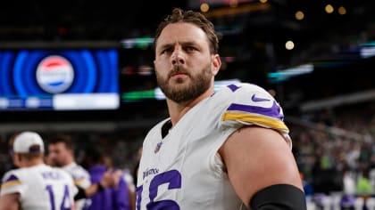 Vikings' Harrison Phillips keeping busy off field with charity