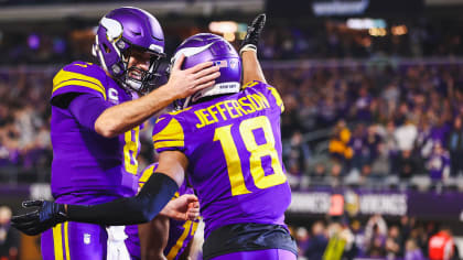 Paul Krause Sounds The Gjallarhorn Prior To Vikings-Steelers