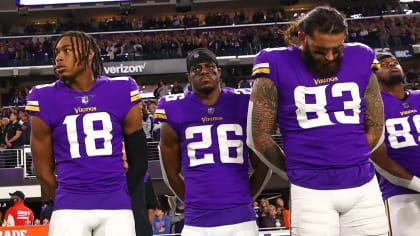 Steve Hutchinson Sounds the Gjallarhorn Prior to Minnesota Vikings-Dallas  Cowboys Primetime Game 