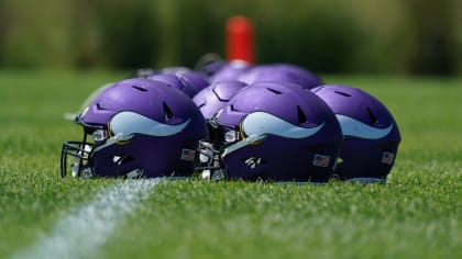 Vikings rule out Jalen Nailor, elevate Dan Chisena, Nick Muse to