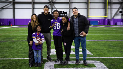 NFL Commissioner Roger Goodell Surprises Young Minnesota Vikings Fan with  Super Bowl LVII Tickets 