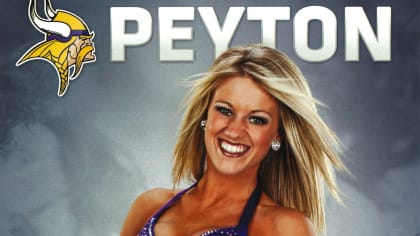 Minnesota-Vikings-Cheerleaders-Swimsuit-Calendar-2013 – The