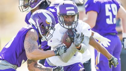 Broncos RB Mike Boone Carted From Joint Vikings Practice with Quad