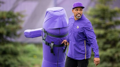 The making of 'Hat': How the Vikings' Matt Daniels quickly became a  coaching star