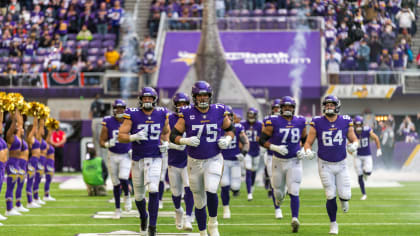 Vikings OT Rashod Hill to start with Riley Reiff on reserve/COVID-19