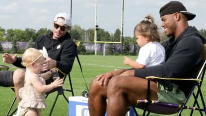 Jordan Hicks, the mentor, Brian Asamoah, the mentee, leading Vikings  linebackers