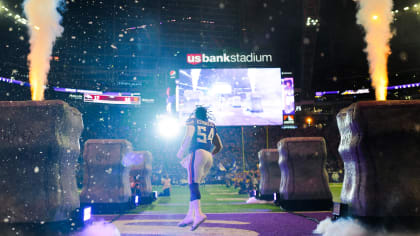 Vikings open U.S. Bank Stadium with ceremony, fireworks