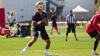 San Francisco 49ers' Daniel Brunskill in action during an NFL football game  against the San Francisco 49ers Sunday, Sept. 19, 2021, in Philadelphia.  (AP Photo/Matt Rourke Stock Photo - Alamy