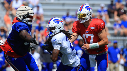 Bills return starters at practice in preparing to host Pats