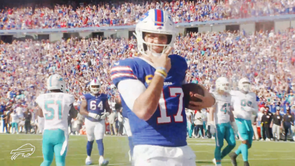 Josh Allen throws 4 TD passes, runs for score as Bills beat Dolphins